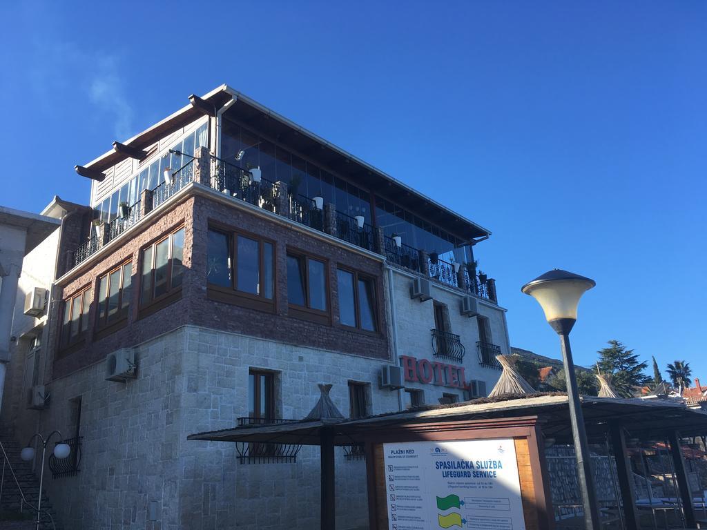 Hotel Anderba Krasići Екстериор снимка